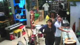 ROBO en un centro comercial de CUENCA, ECUADOR
