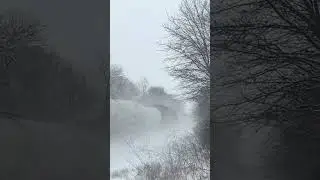 Winter storm doesn&rsquo;t slow freight trains