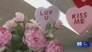 Flower shops prepare for Valentine's Day gift rush