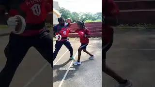 Pad Training for 57kg Women Boxer National Champion
