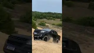 Toyota vs Chevrolet ⚡ Toyota Hilux power 🔥 SUV Sonic