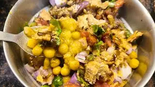 #Aaj hume mater aalo tikki chat banaya
