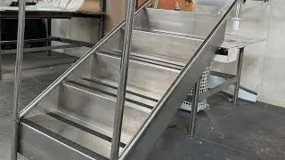 Escadas de Fisioterapia em Inox 🏊&zwj;♂️ | Funcionalidade e Seguran&ccedil;a para Piscinas e Clubes