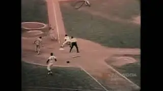 John Milner gets the runner out at home with a nice throw (1973)