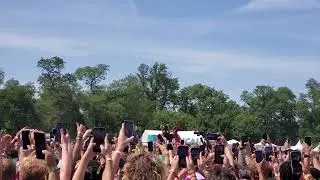 Famous Dex In Crowd 
