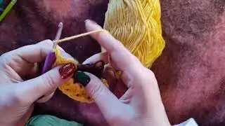 Left Handed Crochet Along With Me  - Sunflower Coaster - Pattern In Comments!!!
