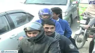 Severe traffic congestion on Canal Road due to on-going protest on Thokar Niaz Baig