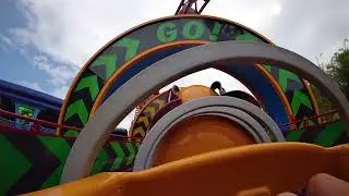Slinky Dog dash front row ride POV 4K #slinky #slinkydog #funtime #disney 