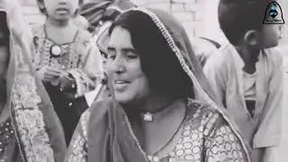 Pakistani street singer
