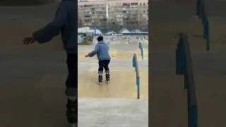 Jump trick #skating #rollerblading #jump #skatepark