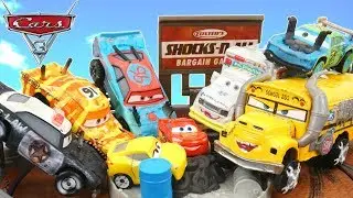 Cars 3 Thunder Hollow Crash Playset Crazy 8 Crashers Minis Racers