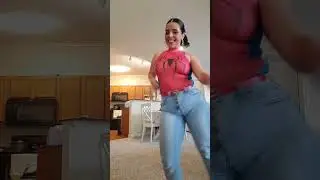 Aprendiendo a bailar Magalenha💃😅#bailando #spiderwoman #latina #barbergirl #dance #houston #videos