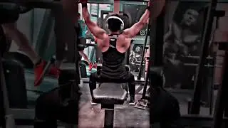 Back workout subscribe fro more exercise 💪💪 #gym #shorts #funny #absworkout #funnyshorts #funnyvideo