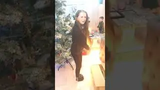 I Nearly Told My Kids Santa Isn't Real! 😬🎅🏼