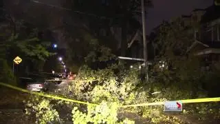 Sandy leaves thousands in the dark, forces some school closures