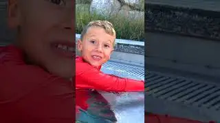 Learn with Marek how to use a pool in the hotel 🏊&zwj;♂️ Hotel rules for kids