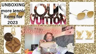 Louis Vuitton UNBOXING Xmas Gifts: Reverse Mono Bag Charm: LV Iconic Earrings: Clockwise Sunglasses.
