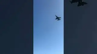 F-16 se despede do Base Militar com show acrob&aacute;tico no Paris Air Show