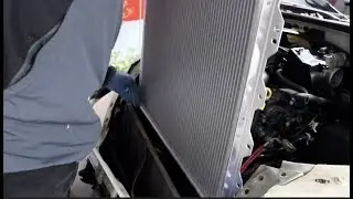 PT Cruiser Gets New Radiator! (2/2)