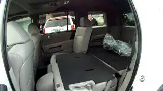 2012 PILOT Folding Seats Expand Cargo Area