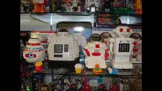 Vintage Programable robots in the Robothut.