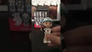 Unboxing stranger things mystery blind box part 3 #strangerthings