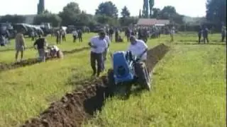 Viarmes 2008 concours de labour au motoculteur