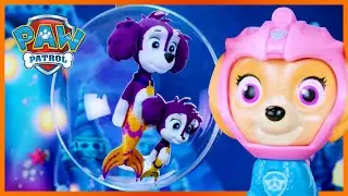 Aqua Pups and Moby&rsquo;s Super Bubble Maker | PAW Patrol | Toy Play for Kids