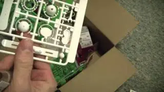 Unboxing - Android Androski Figures