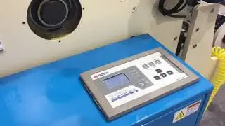 Packtrade - Troqueladora de In Mould Label / In Mould Label Punching Machine