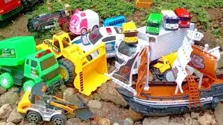 SERUHNYA MENGUMPULKAN MAINAN BERSAMA BUS TAYO, MCQUEEN,TRUKMOLEN,TOMAS, EXCAVATOR, TRAKTOR, DUMPTRUK