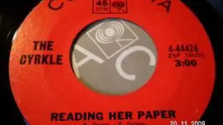 THE CYRKLE - Reading her paper