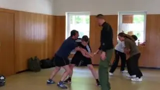 Selbstschutz / Selbstverteidigung Red Zone Threat Management - Seminar 14.-15.05.2016 - Video 12