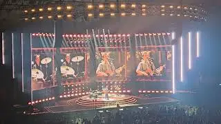 Silence 4 - A Little Respect (Porto Super Bock Arena)