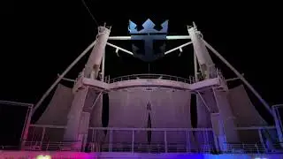&ldquo;The Fine Line&rdquo; Aqua show Royal Caribbean Harmony Of The Sea #show#theatre#performence#entertainment