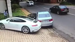 South African car hijacking victims fight back compilation