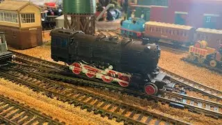 What is SpeedKing?  SpeedKing HO Scale Battery Powered Train