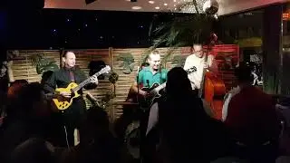 Sun and Lightning Show - Baby That's Good (Edwin Bruce) - LIVE at Swobster's in Ulm (18.11.22)