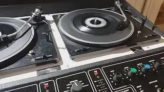 Discosound vinyl decks