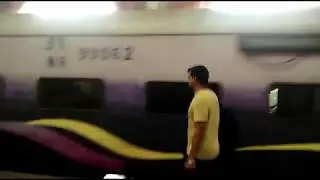 Mahamana Express arriving at Ghaziabad railways station