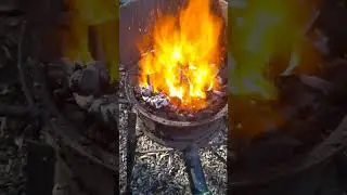 CARB&Oacute;N VEGETAL CHILENO PREMIUM  VERSUS COQUE, CUAL CALIENTA M&Aacute;S