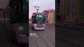 Evo 1/o a Evo 1 s Ev.č.: 121 a 211 přij&iacute;žd&iacute; na lince 6 k zast&aacute;vce: Okresn&iacute; soud