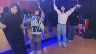Dance Studio What's?　金Bクラス