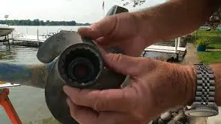 Evinrude outboard 3 hp propeller won't spin, installed propeller clutch ring.