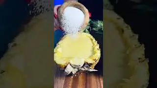 Ananas Br&ucirc;l&eacute;e 🇩🇪 #ananas #dessert #foodie #trend #viralvideo #ананас #десерт #вкусно #кремль #еда