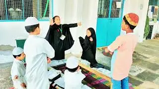 ان بچوں نے کھانے کی سنتیں عملی طور پر بتاتے ہوئے دلکش منظر. #