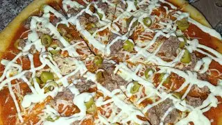 وصفة بيتزا 🍕 ناجحة وسهلة والعجينة بدون دلك ولا تعب 😍