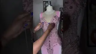 Посмотрите, как я шью аппликацию на лиф выпускного платья! Подробный мастер-класс можно посмотрет...