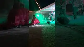 La niña del telefono.......diamantes del rio sin derechos de autor