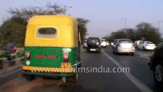 Driving on Nizamuddin Bridge towards Anand Vihar ISBT